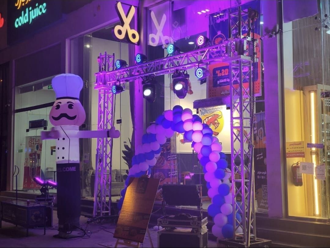 تنظيم تنسيق تجهيز حفلات افتتاحات قوس بالون بالونات