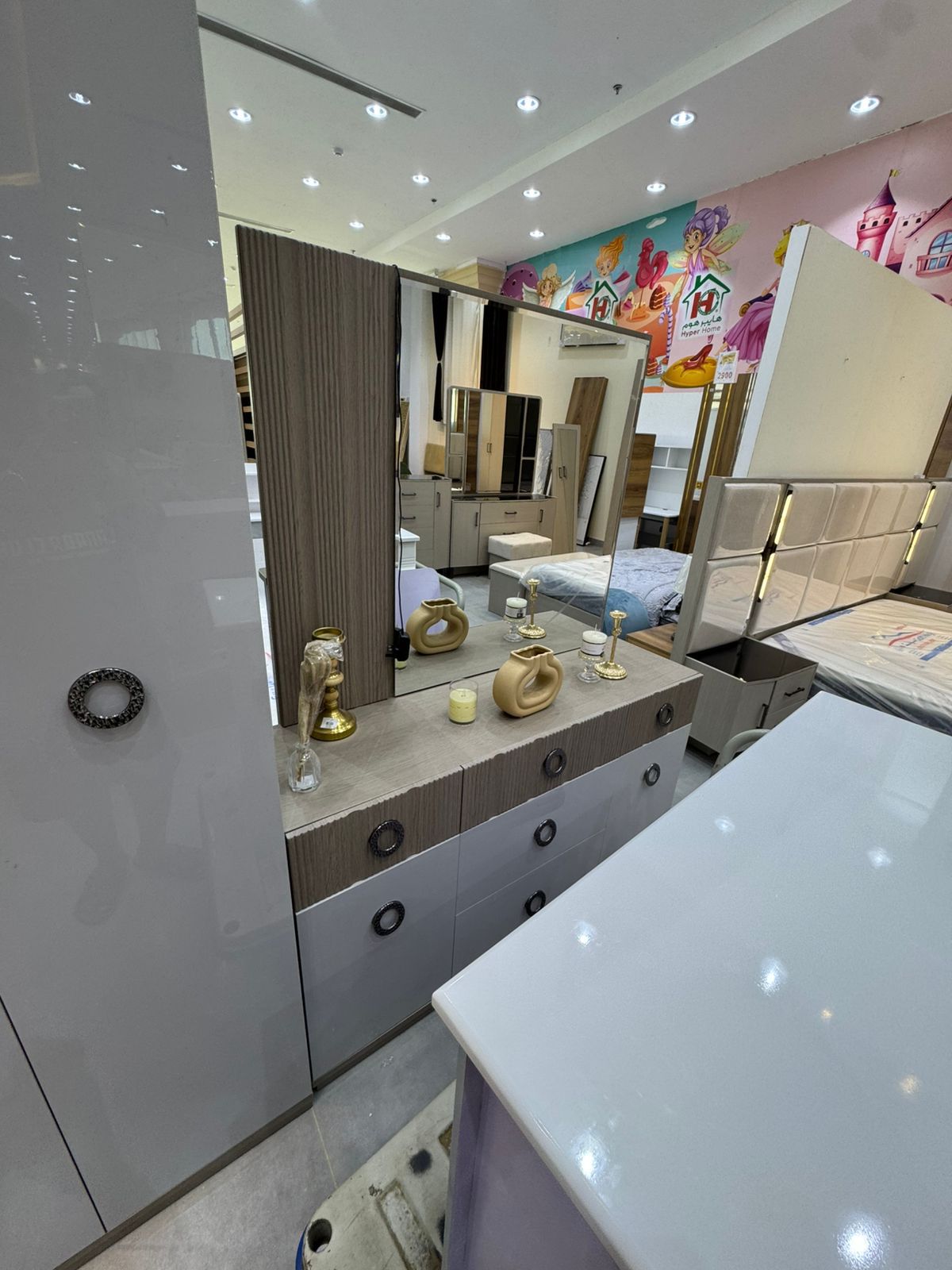 معلم فك وتركيب غرف نوم