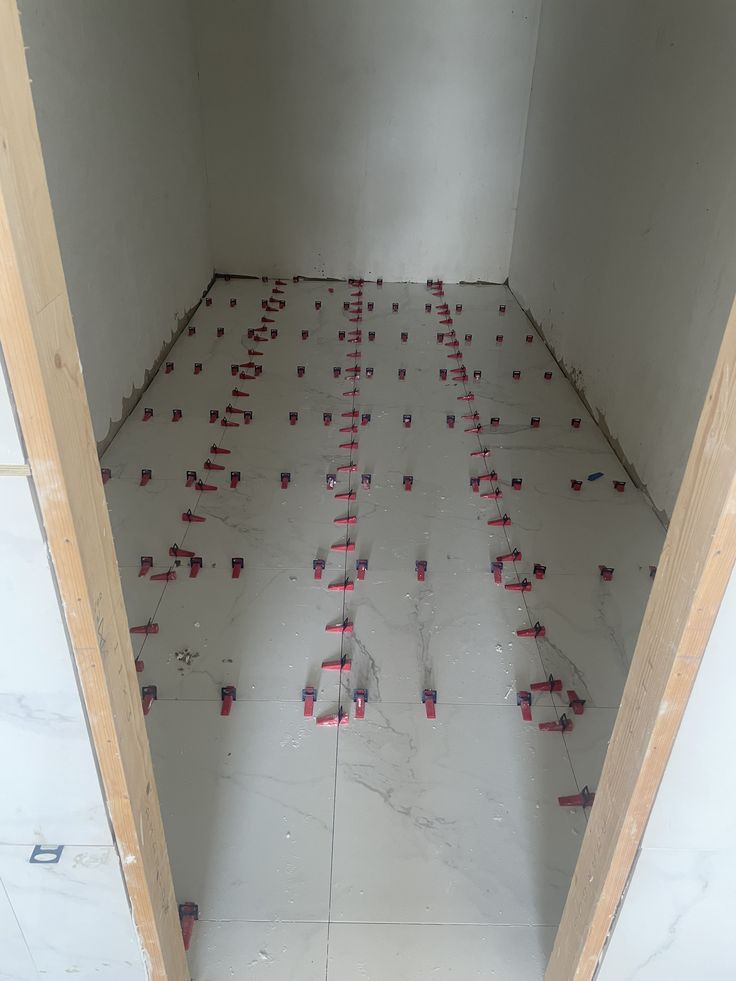 مقاول تكسير وترميم بلاط وديكور