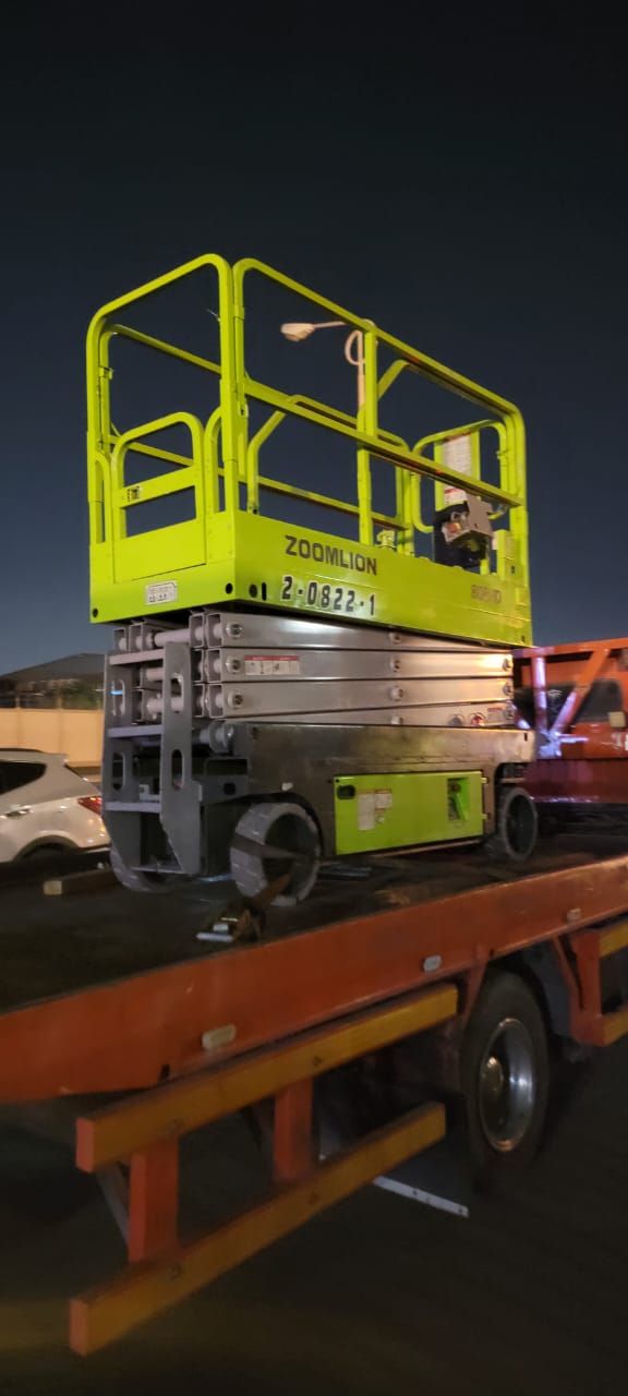 سيزرلفت8متر للايجار موديل حديث باسعار مناسبة اوراق