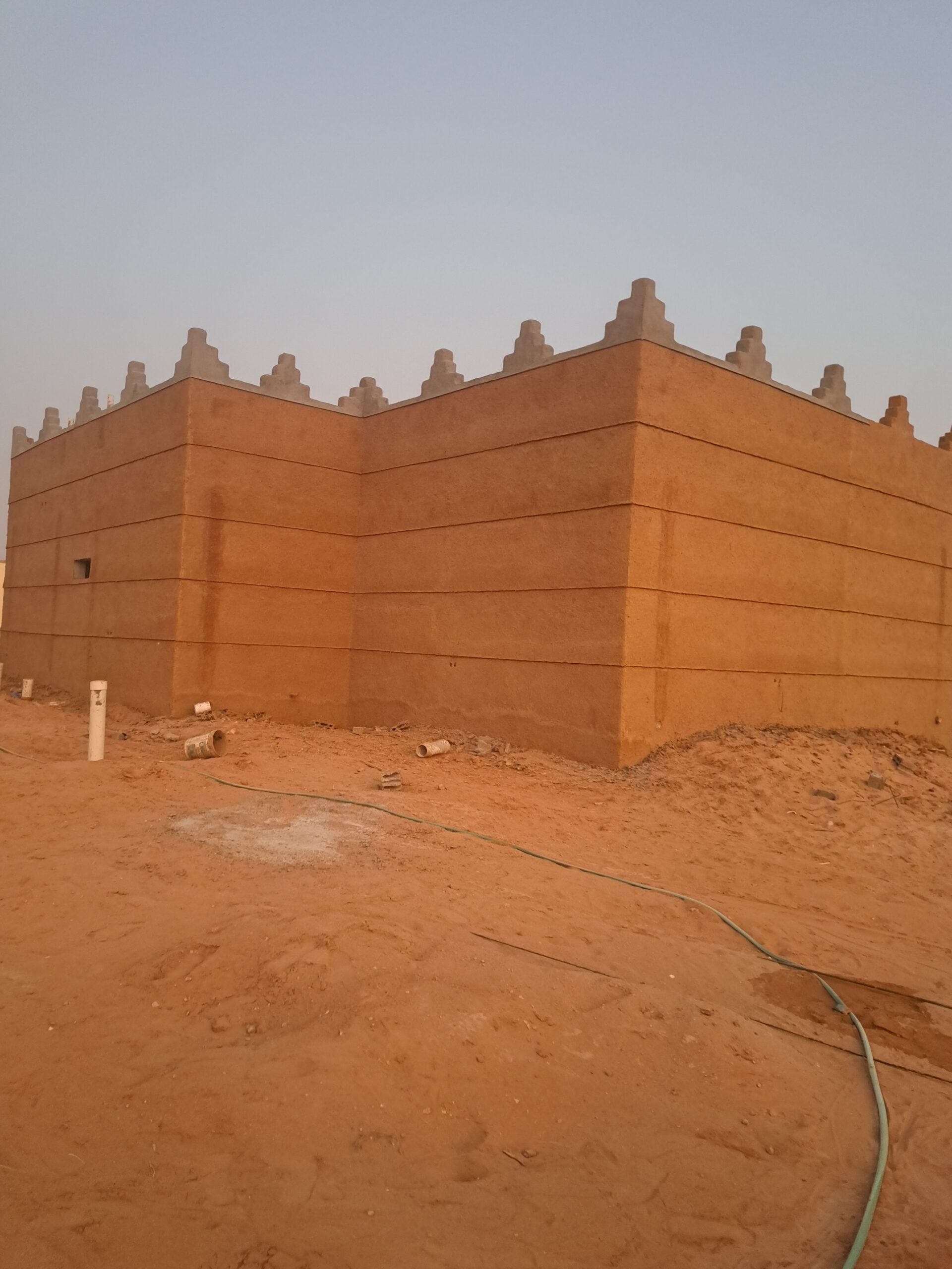 نشتغل جميع أعمال التراثية بنيان المجالس والمساجد و