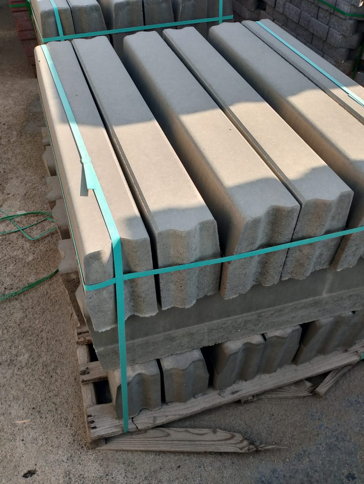 جده اي مكان بعون الله متواجدين ولو خارج جده لا تشي