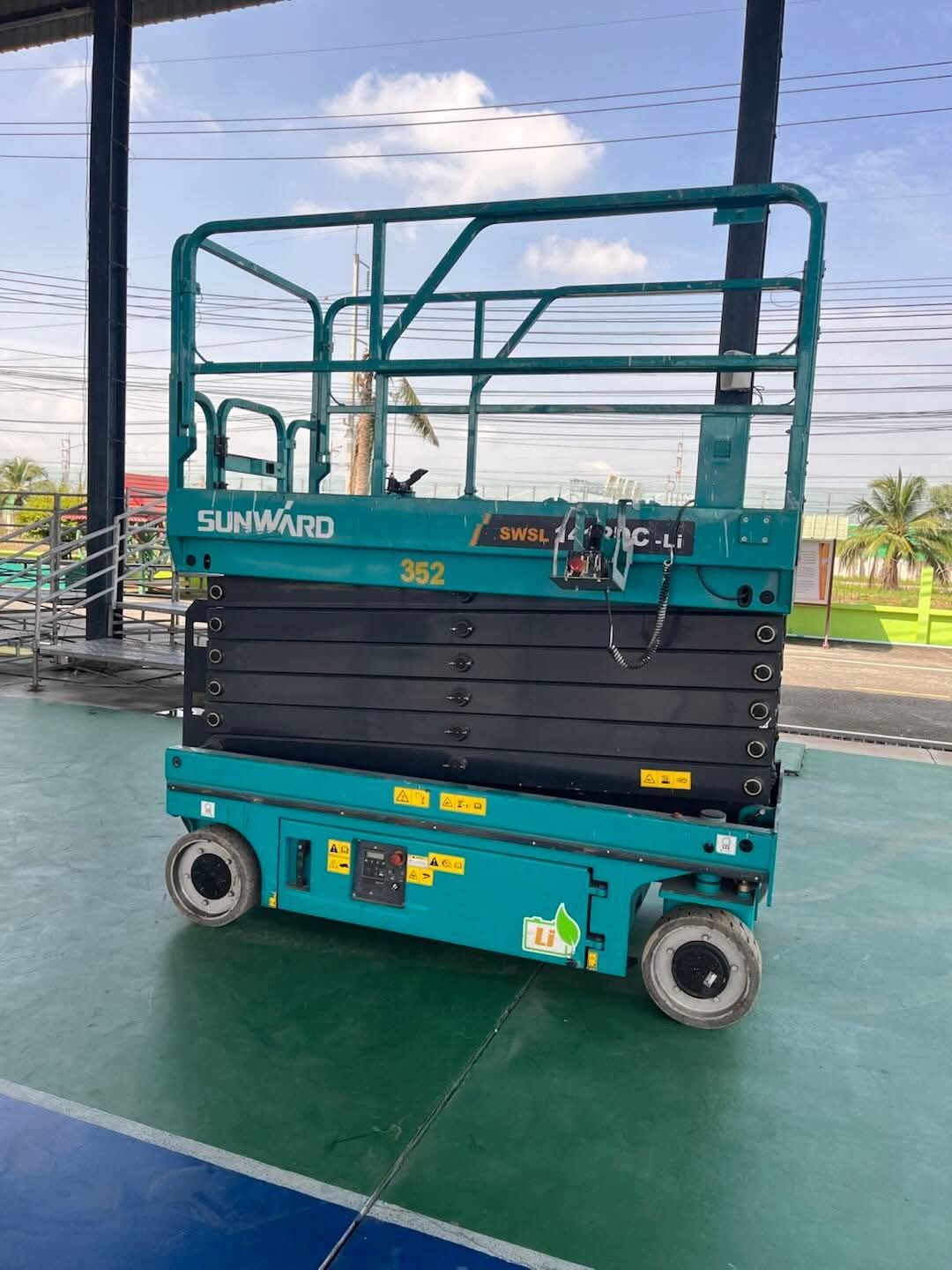 مؤسسة المؤايد لتأجير المعدات الثقيلة سيزرات لفت ما