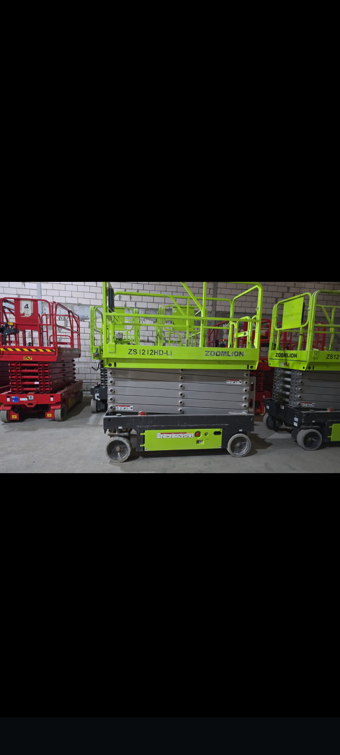 رافعات شوكيه للإيجار