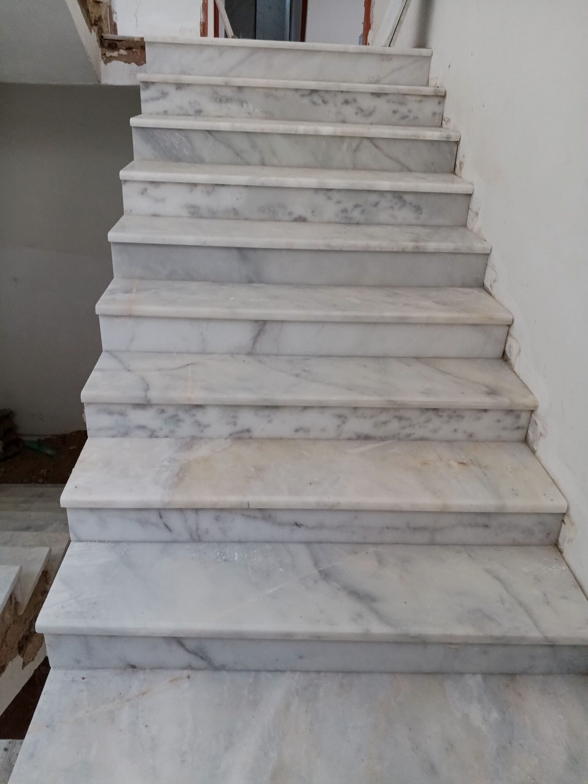 ساندوتش بانل بناء ملاحق سندوتش بنل مظلات وسواتر بر