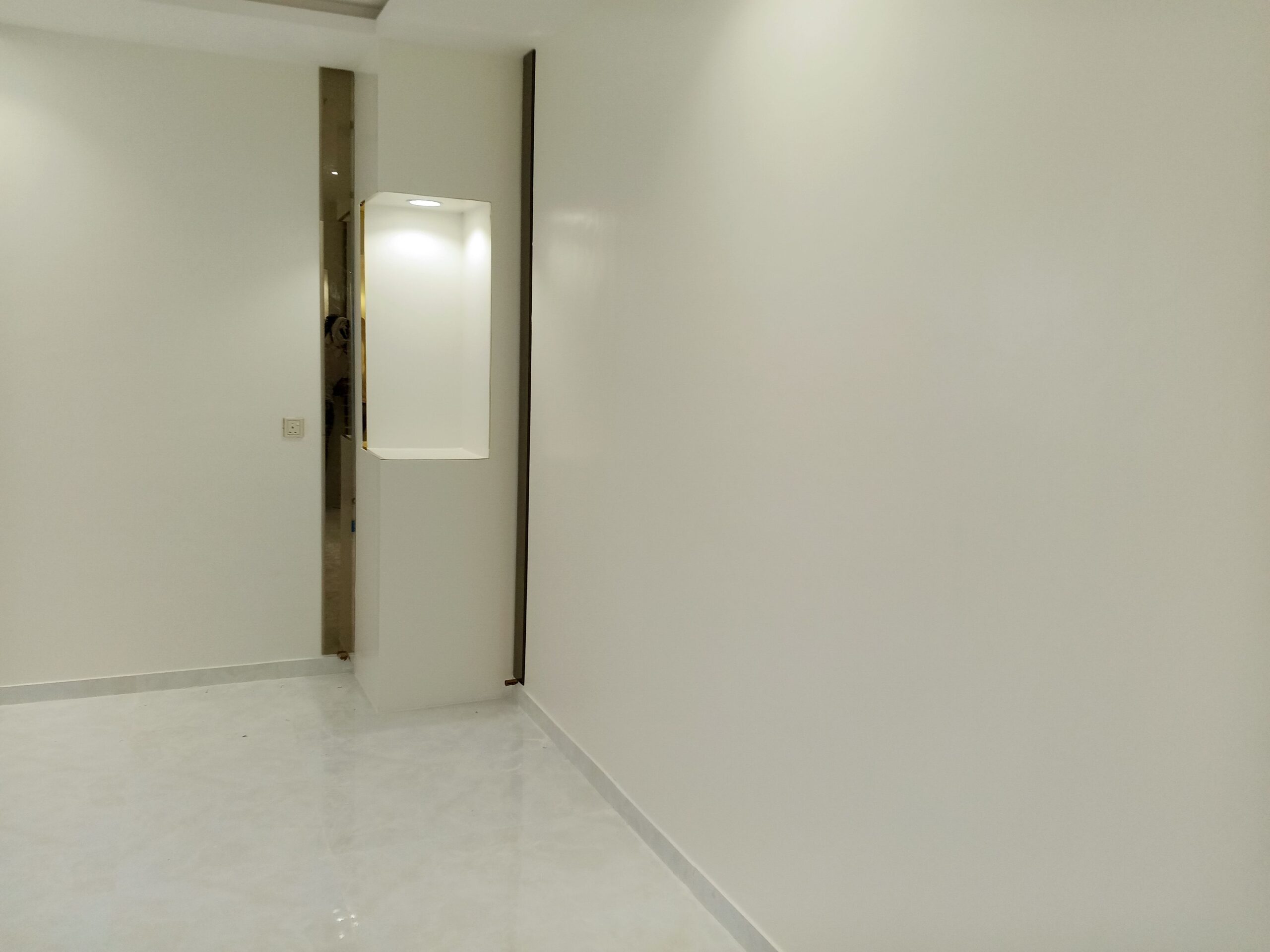 ساندوتش بانل بناء ملاحق سندوتش بنل مظلات وسواتر بر