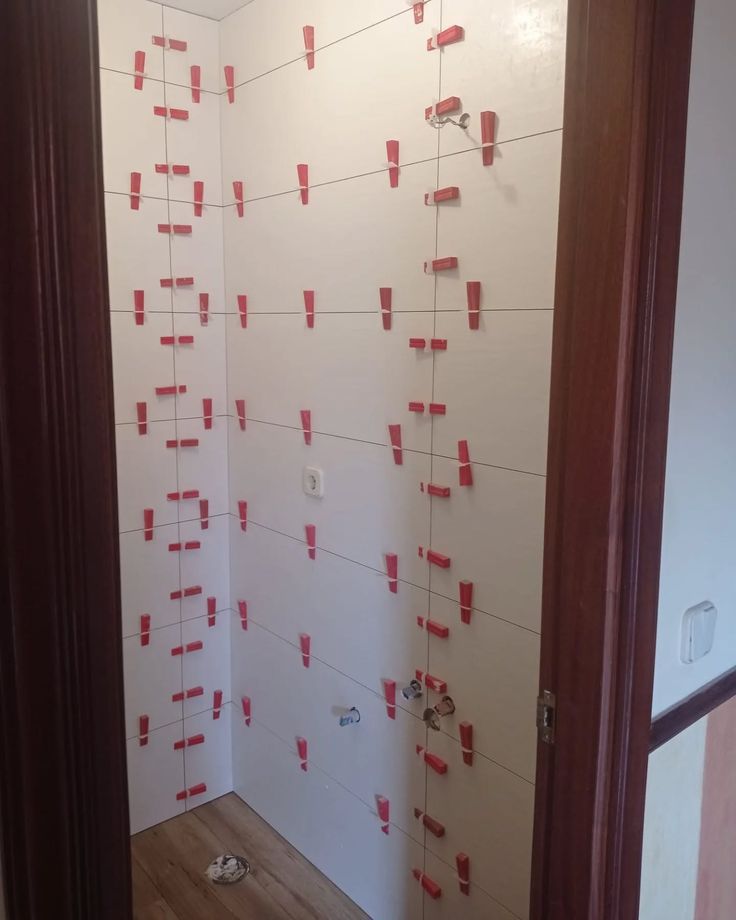 مقاول بلاط وديكور