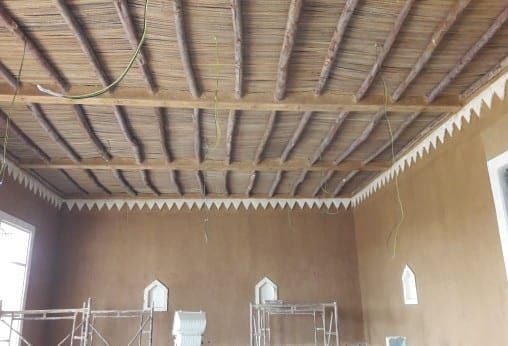 نشتغل جميع أعمال التراثيه بنيان المجالس والمساجد و