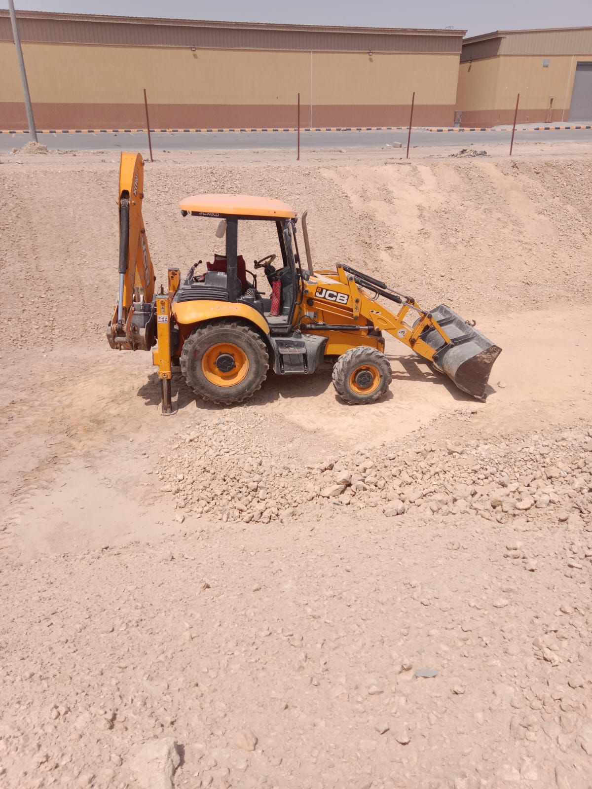 للإيجار الرافعات الشوكيه بجميع أنواعها