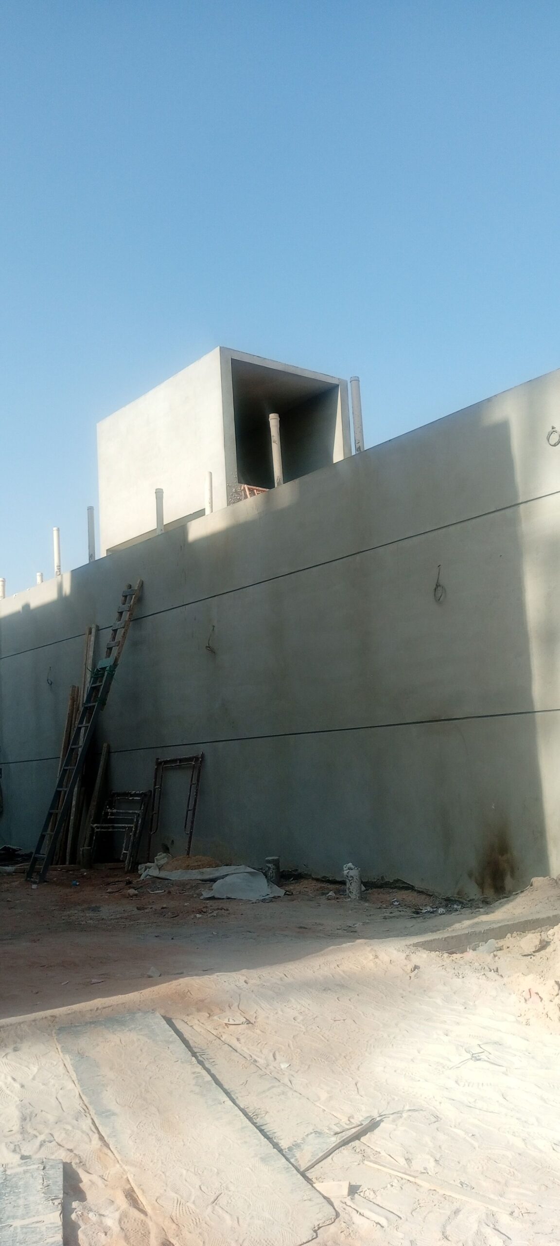 معك علي باكستاني معلم لياسه يحتاج شغل الياسه تاكيس