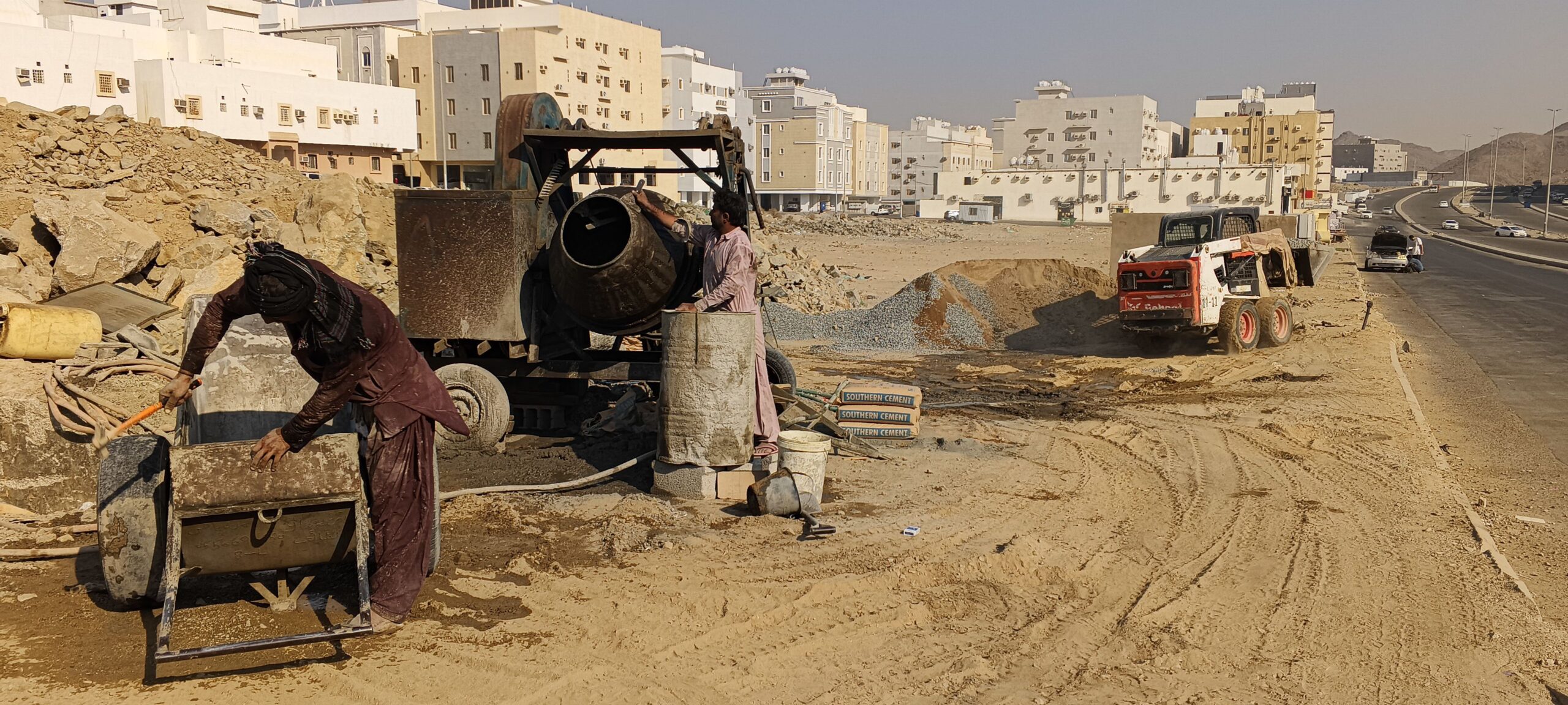 اسمنت خلاط يدوي ايجار يوميا 0550695650