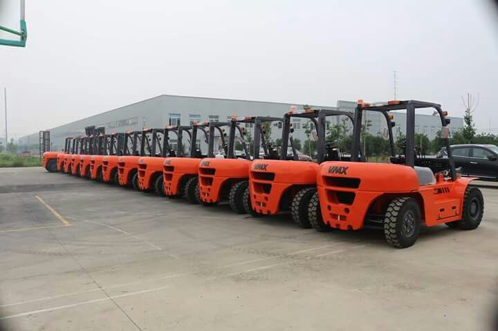 رافعة شوكيه للايجار كرينات للإيجار رافعات شوكية لل