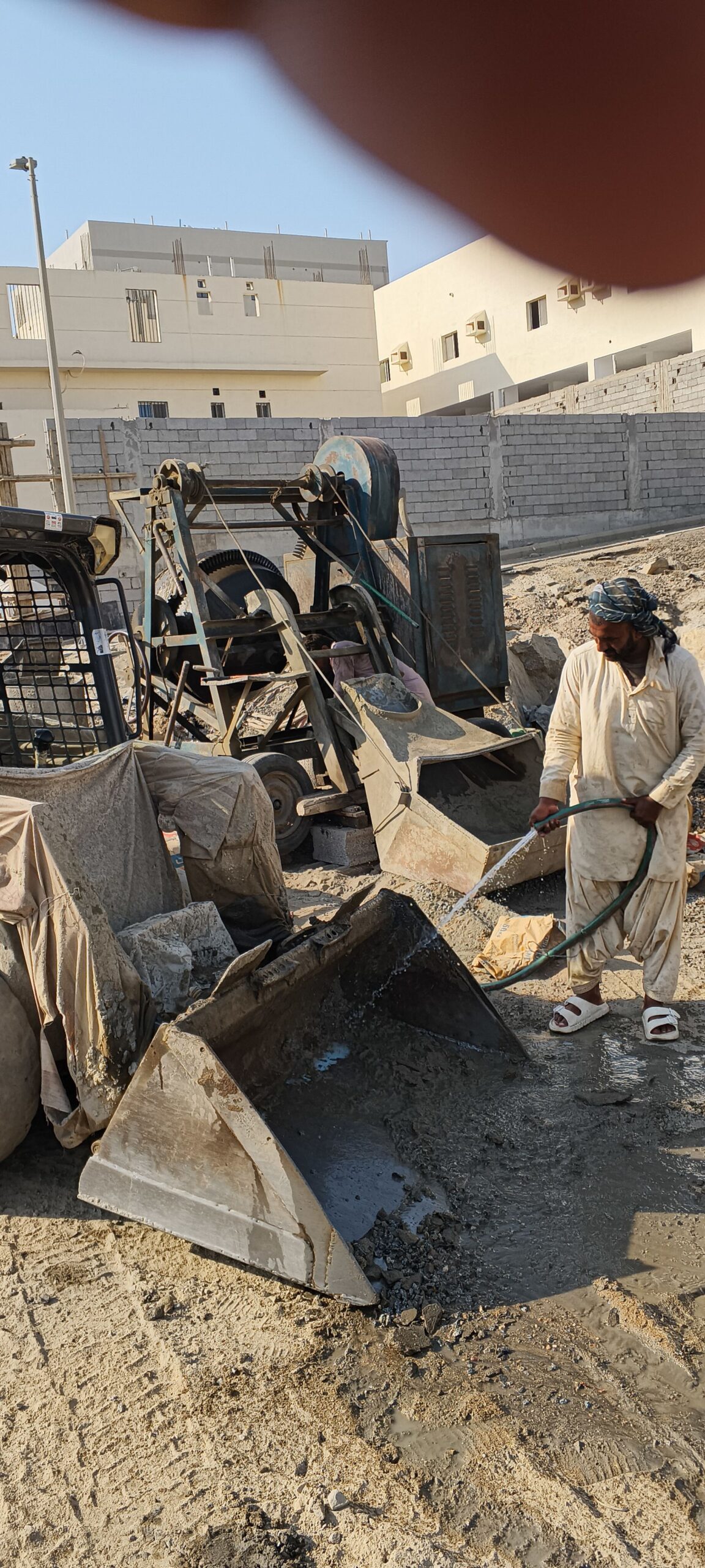 اسمنت خلاط يدوي ايجار يوميا0550695650