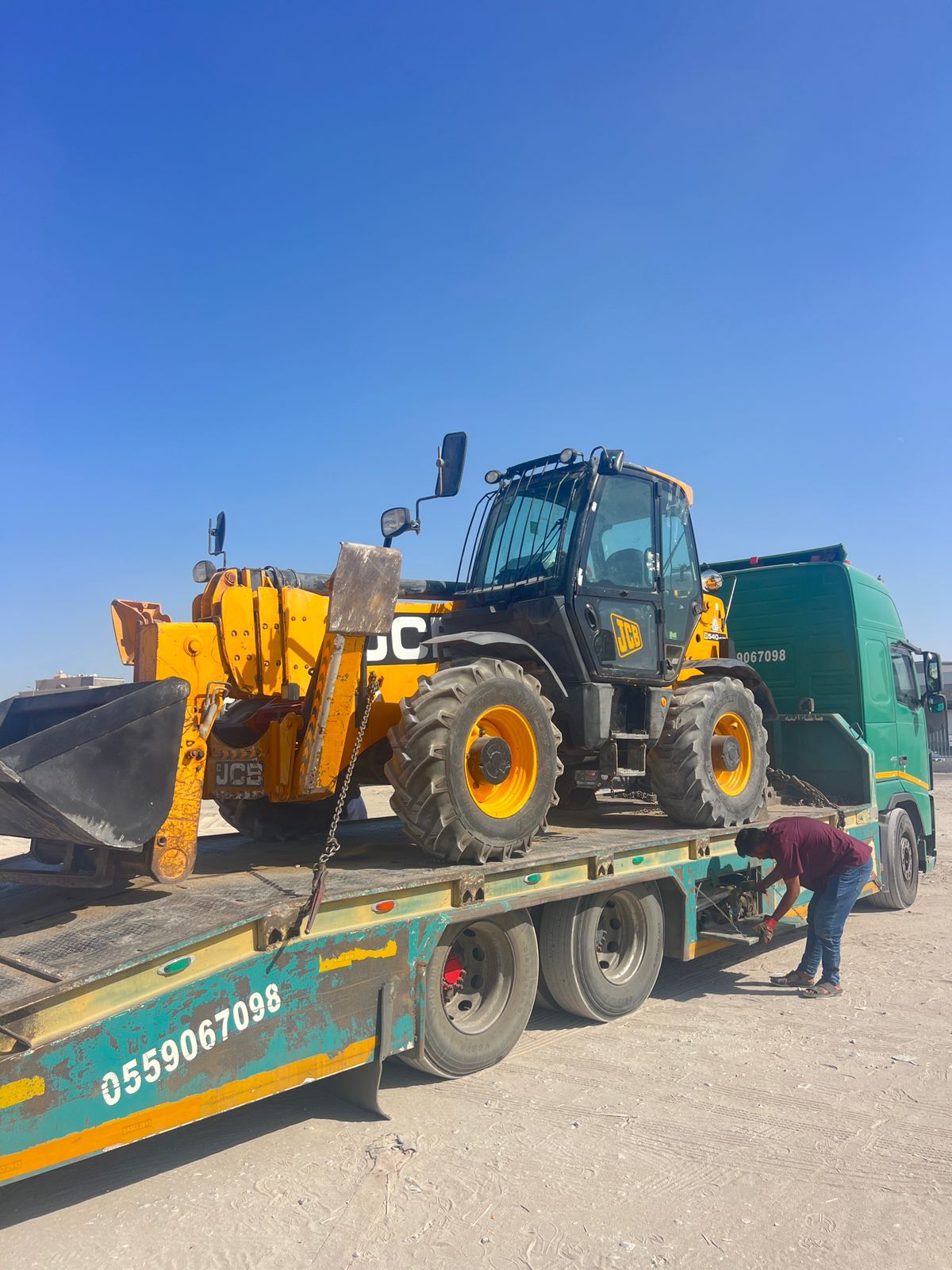 للإيجار الرافعات الشوكيه بجميع أنواعها