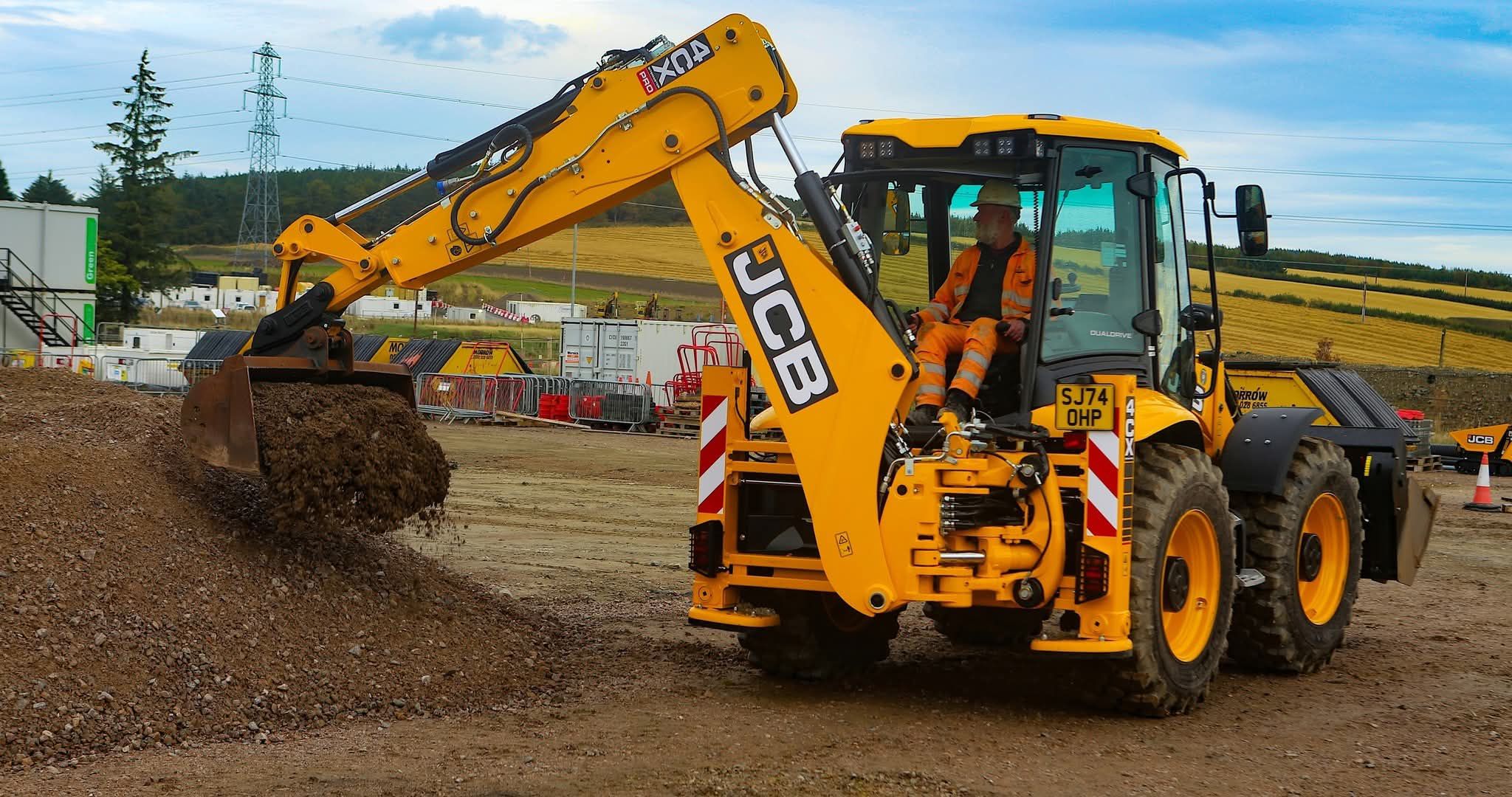 فوركلفت رافعة شوكية تليهندر تلسكوبية جي سي بي عرجا