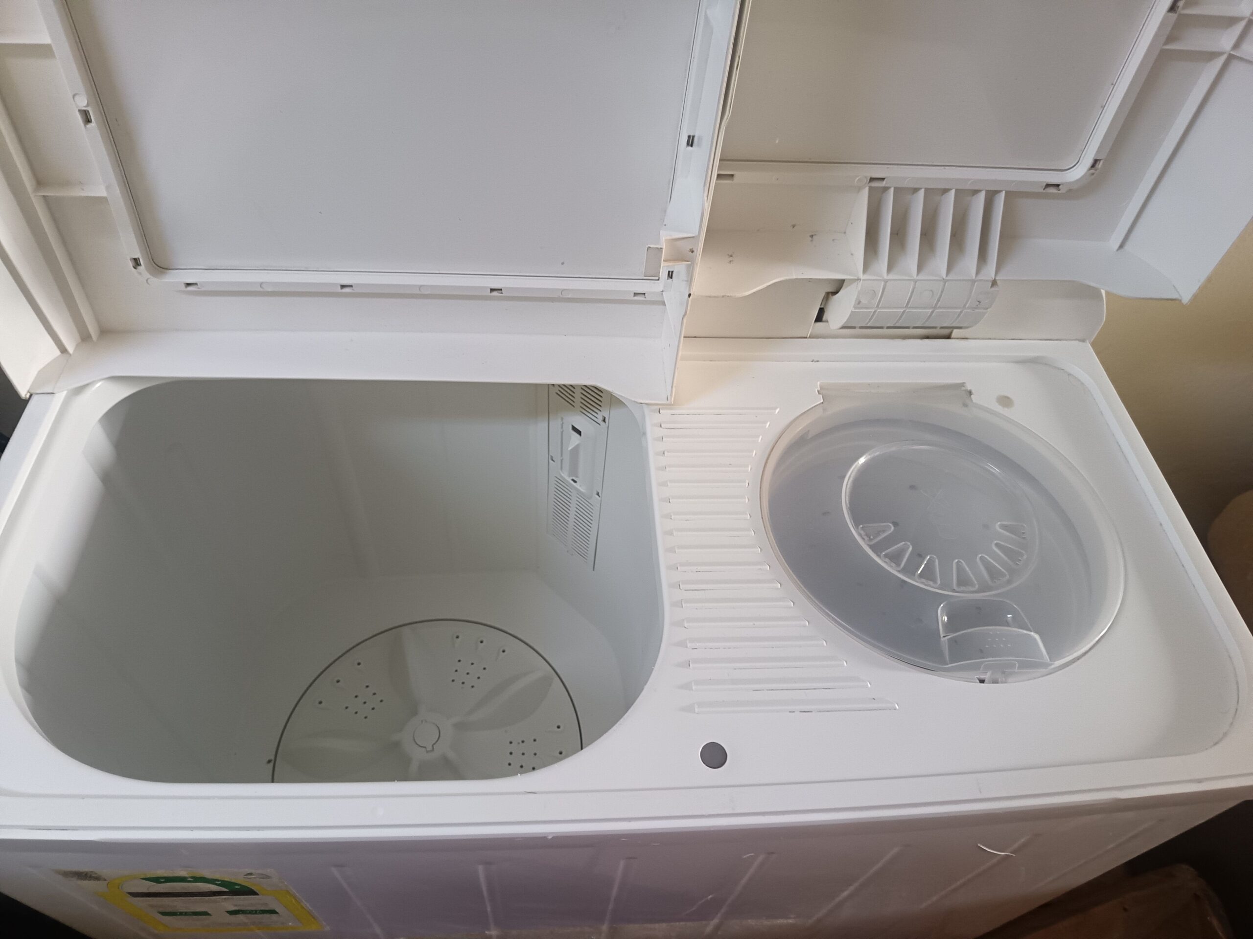 Washing machine HAAS 12 Kgs