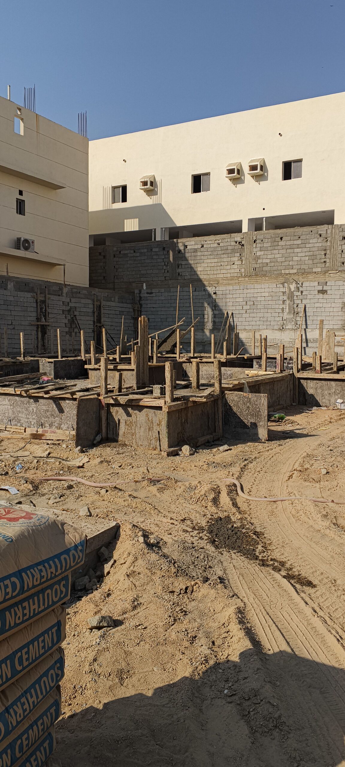 اسمنت خلاط يدوي ايجار يوميا0550695650