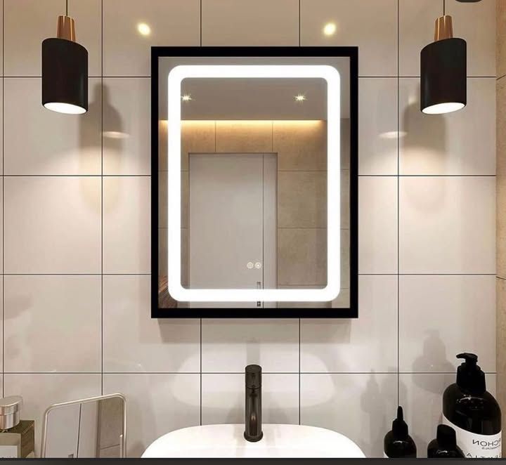 فني زجاج سكريت