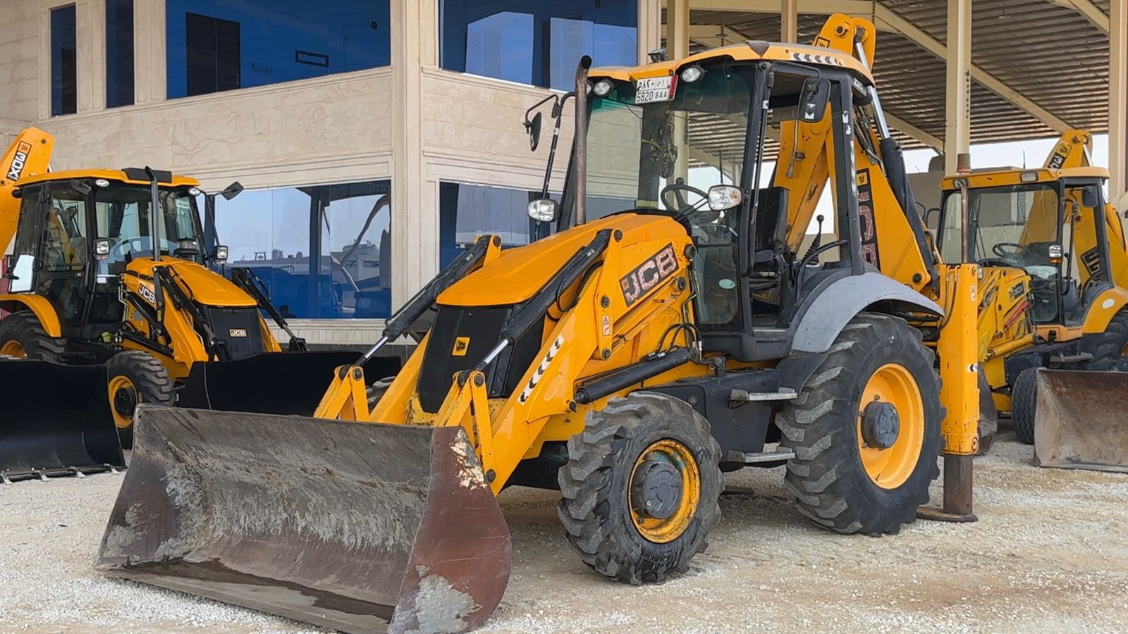 سيزرلفت مانلفت رافعة شوكية فوركلفت جيسبي كرين بوبك