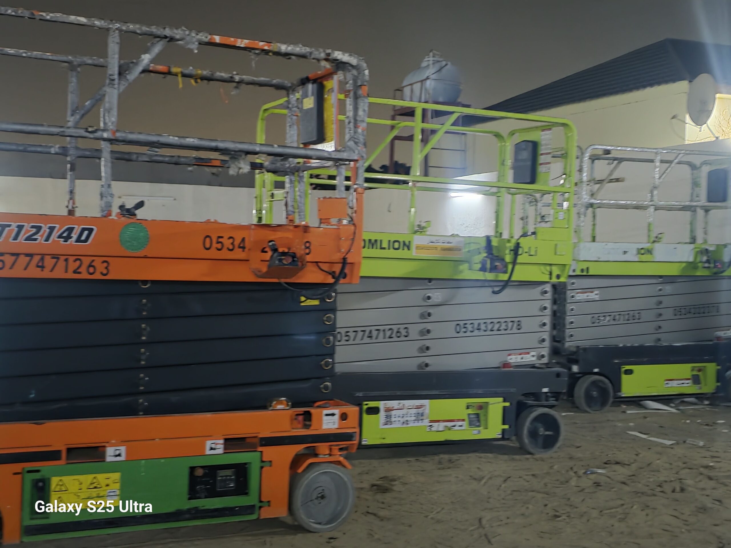 رافعة مقصية (سيزر لفت) للايجار! متوفرة مع أبو فهد