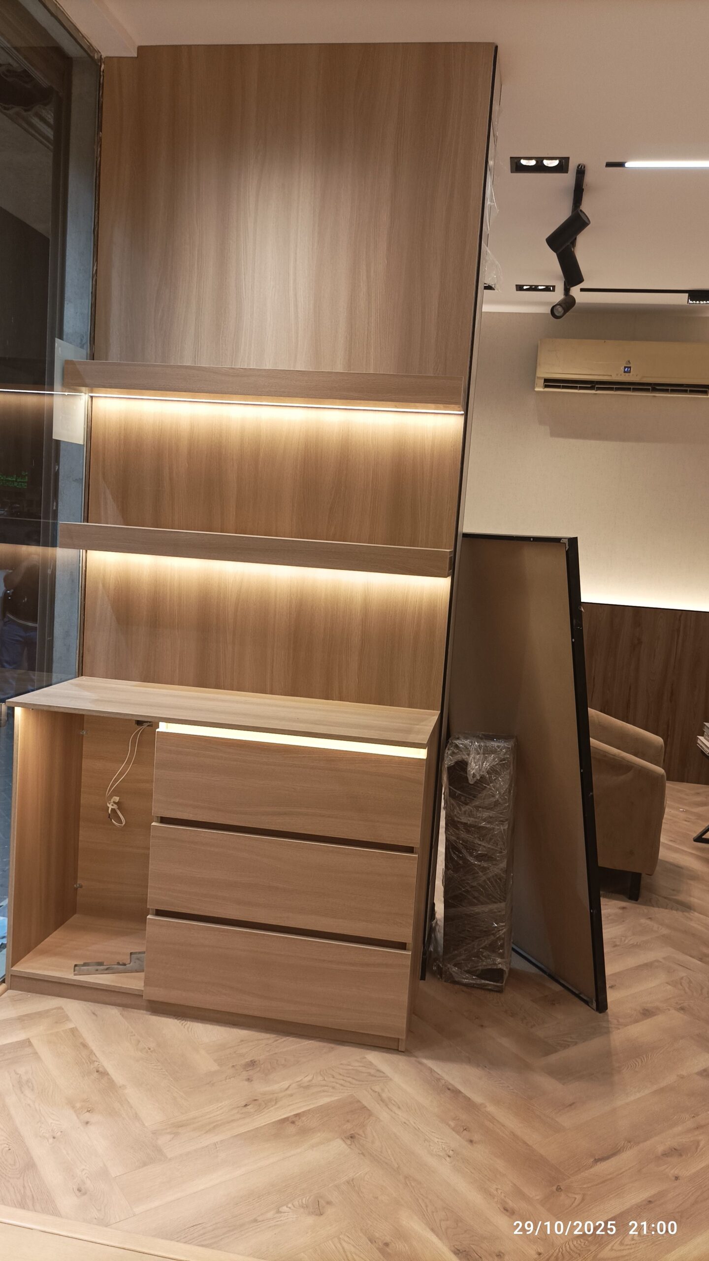 ديكورات بديل خشب بديل الرخام بديل شيبورد أصباغ بار