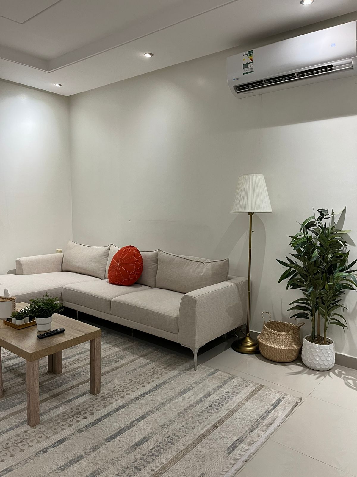 للبيــــــــع دور علوي