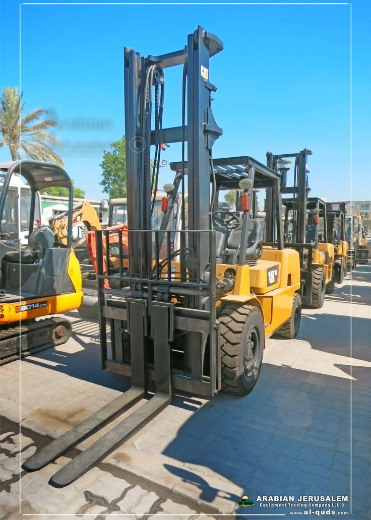 رافعة شوكيه للايجار كرينات للإيجار رافعات شوكية لل