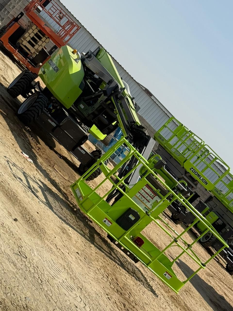 سيزرات لفتات مان لفتات رافعات مقصيه سقالات كهربائي