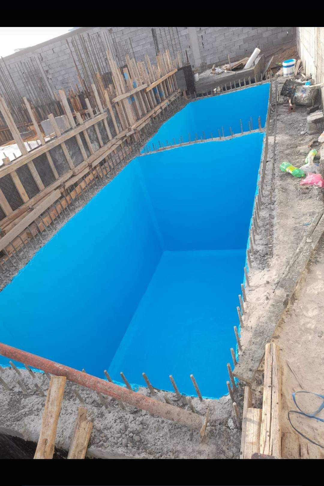 فني عوازل حراري ومائي