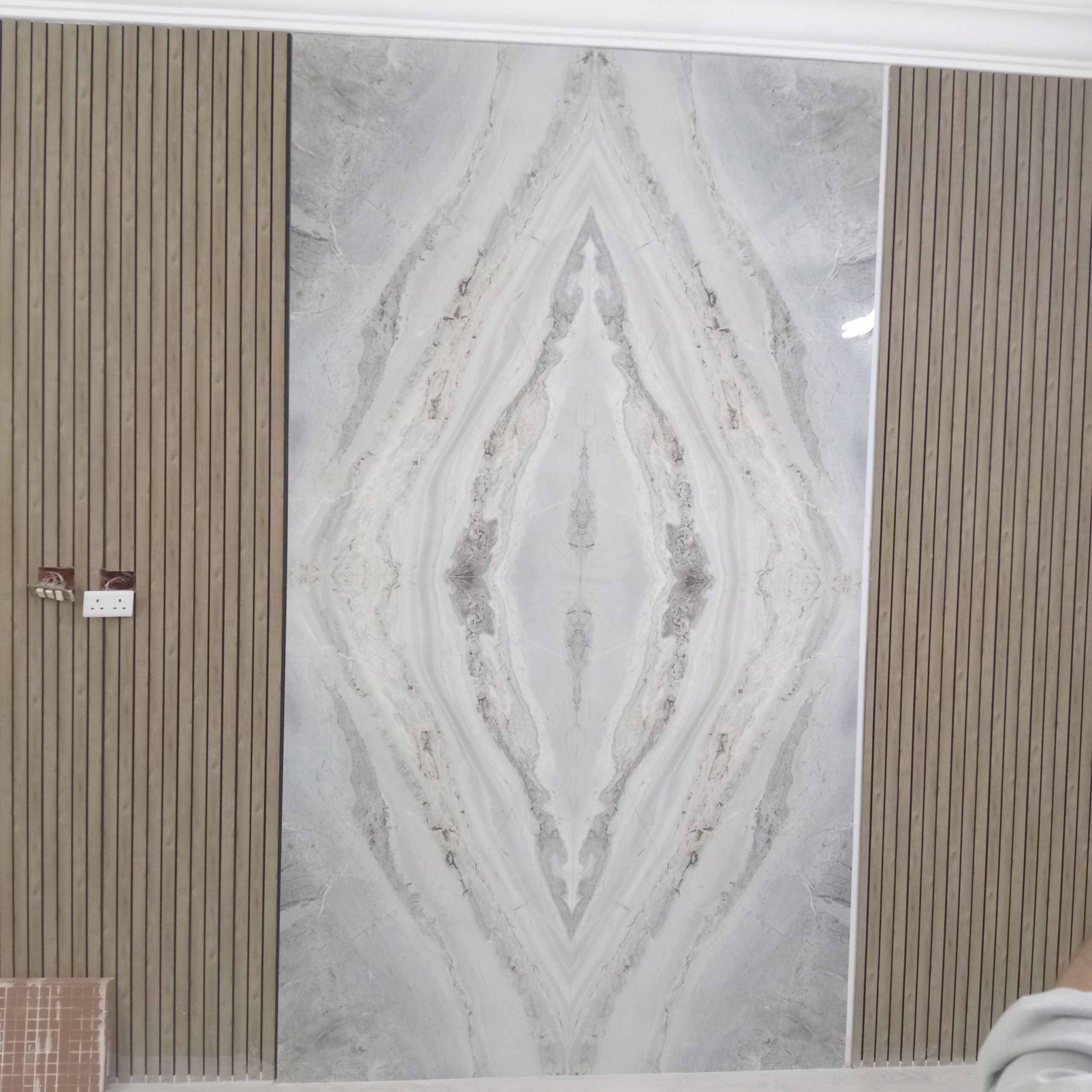 تركيب ألواح البورسلان وتركيب جميع أنواع البورسلان