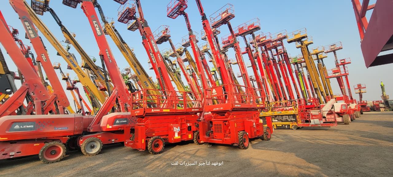 متوفر من 8 الى 16 متر سيزر لفت كهرباء متوفر 12 و 1