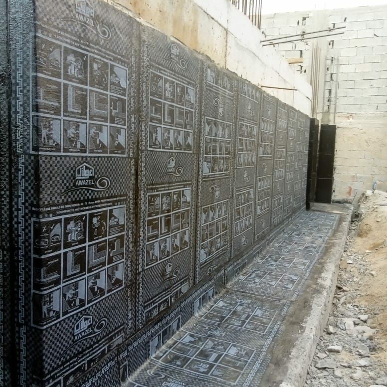 فني عوازل حراري ومائي