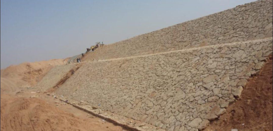 مقاول حجر افغاني