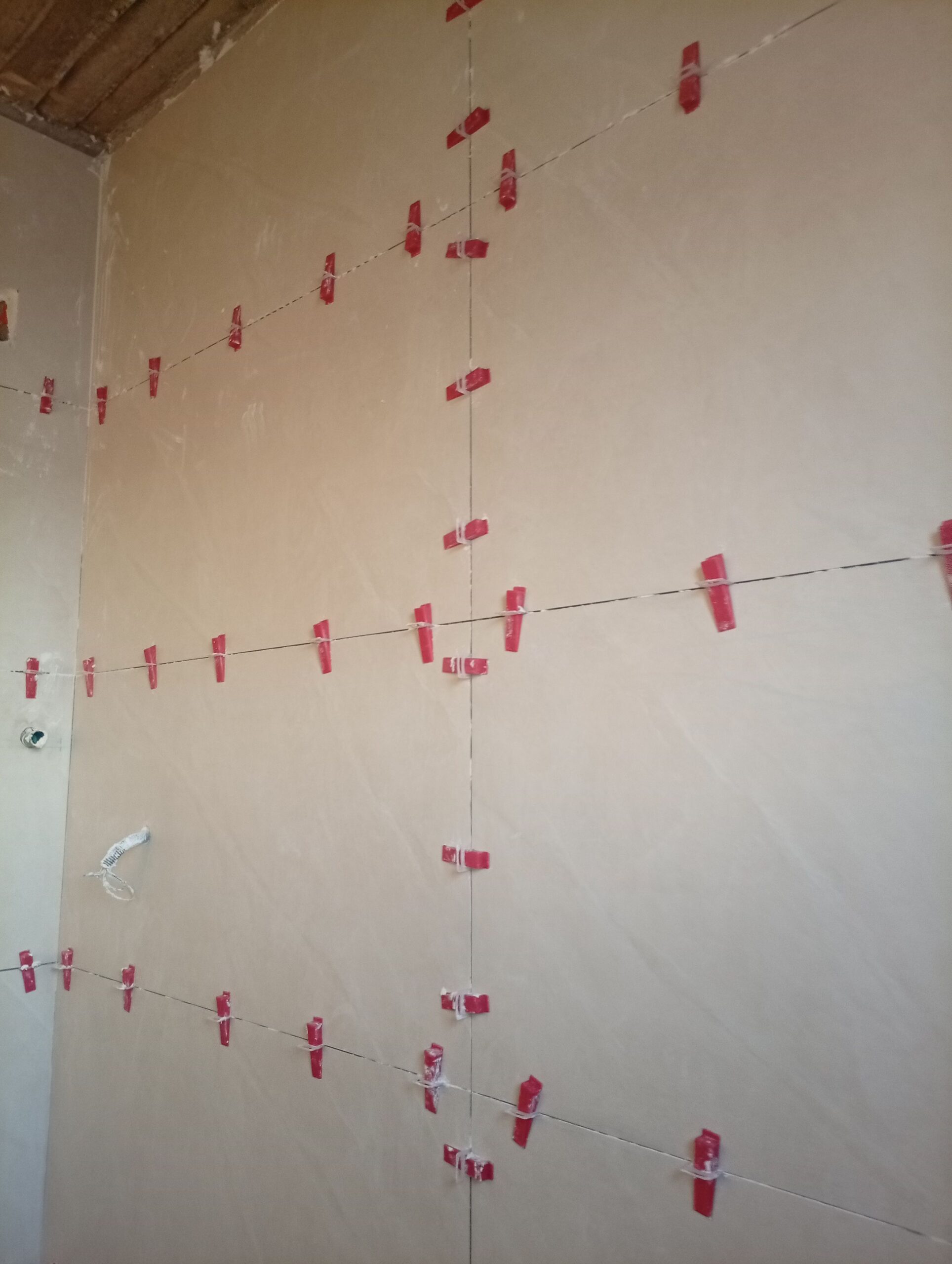 مقاول تكسير وترميم بلاط وديكور