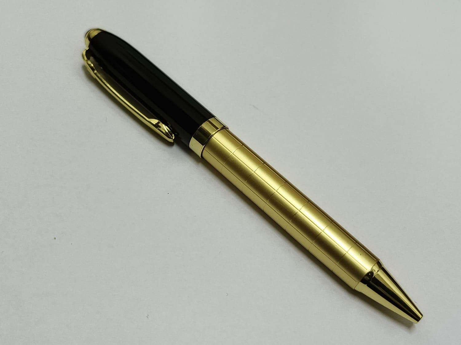 تشكيلة أقلام حبر رسمية بجودة عالية