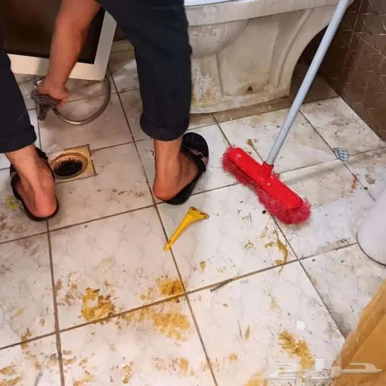 شركة تنظيف بالرياض شقق فلل مجالس خزانات رش مبيدات