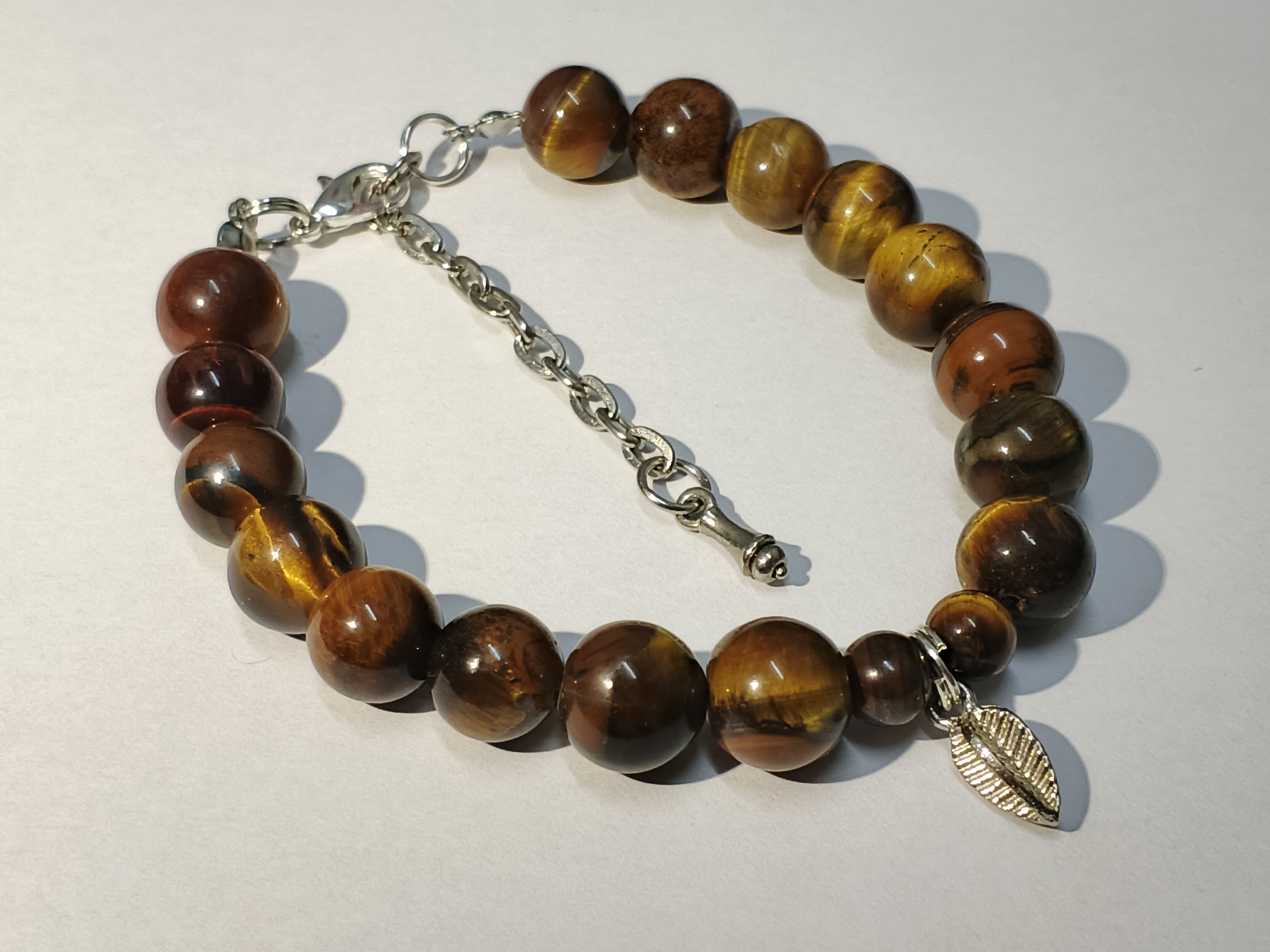 اسوارة نسائي احجار اصليه