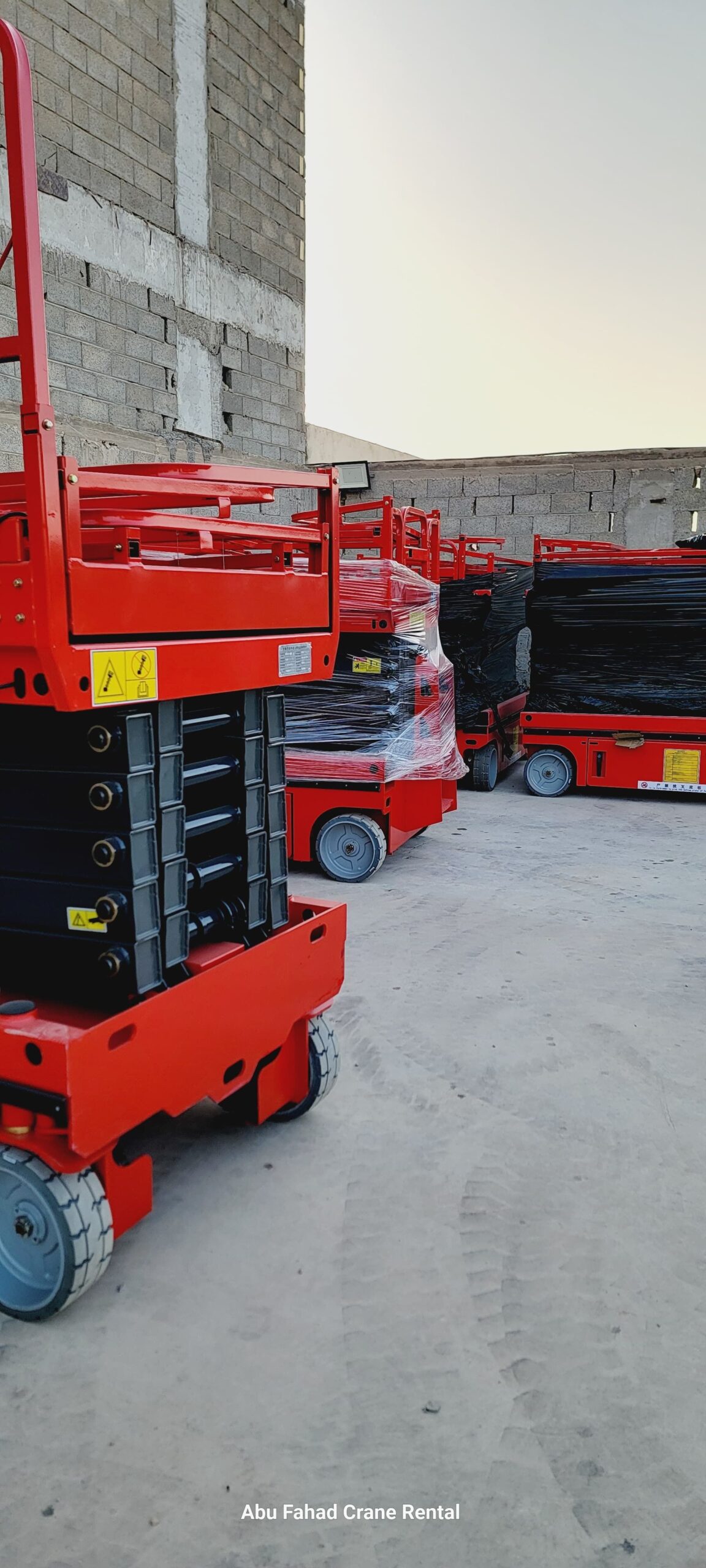 متوفر سيزرلفت مانلفت للايجار الدمام الرياض