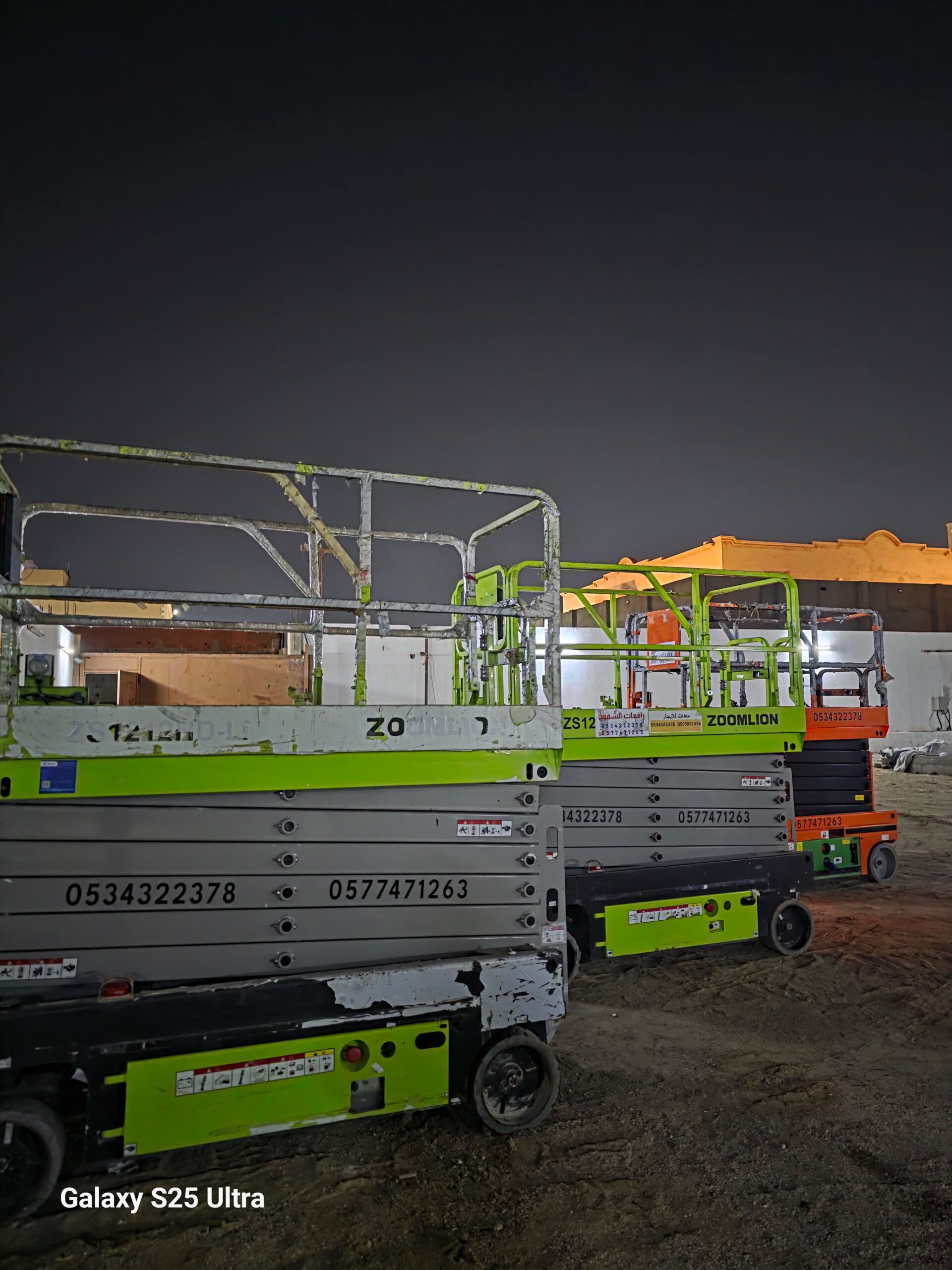 رافعه مقصيه سيزرلفت للايجار موديل حديث متوفر كل ال