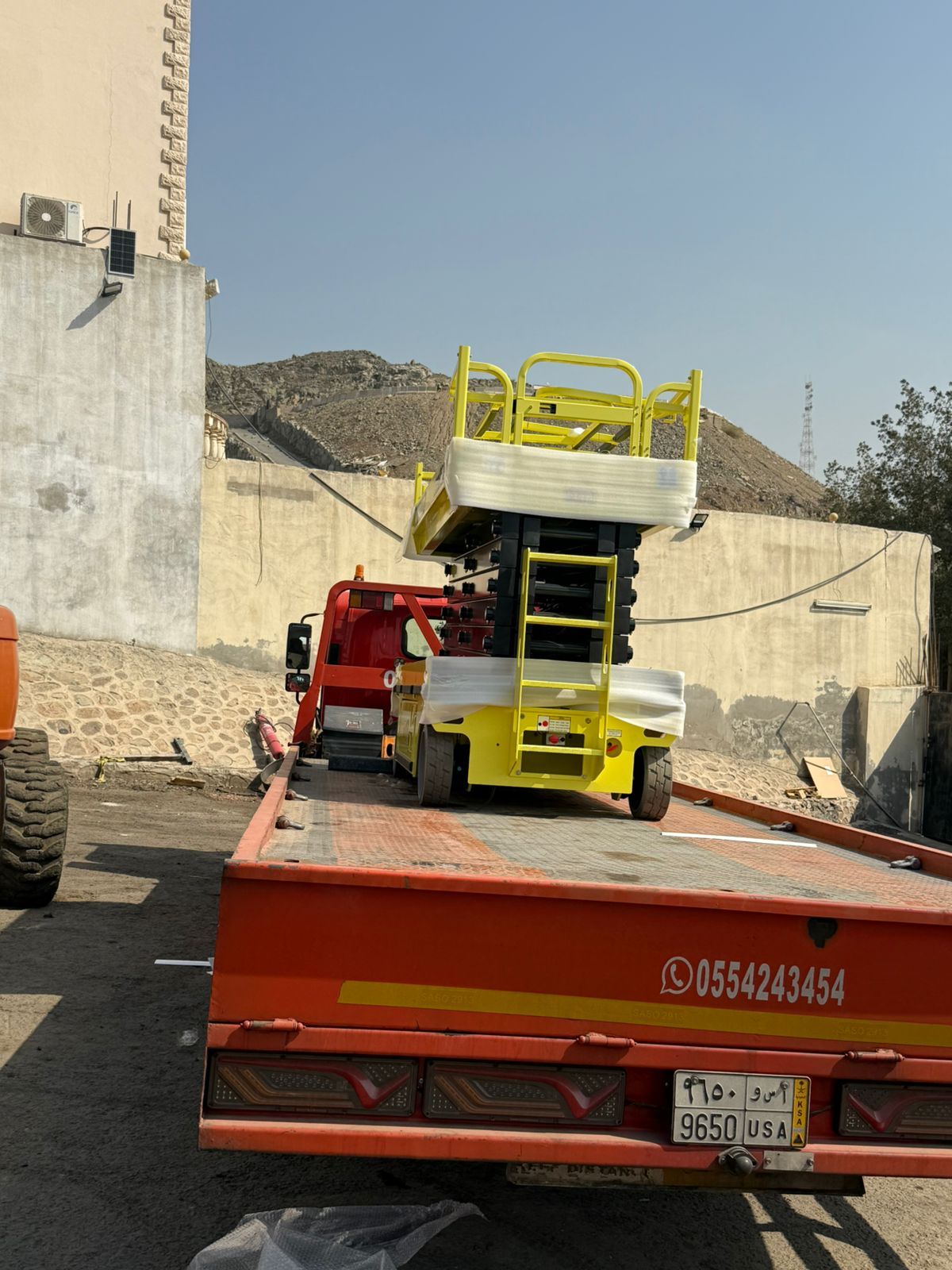 سيزرات لفت 12متر 14متر كهرباء للايجار