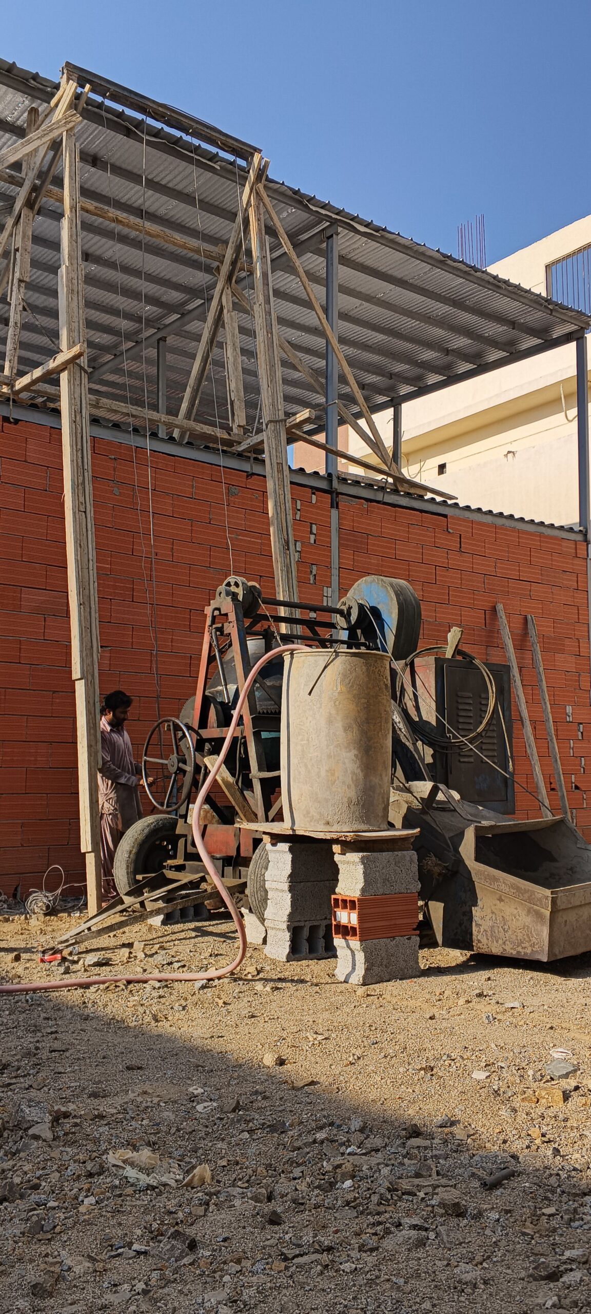 اسمنت خلاط يدوي ايجار يوميا 0597473618