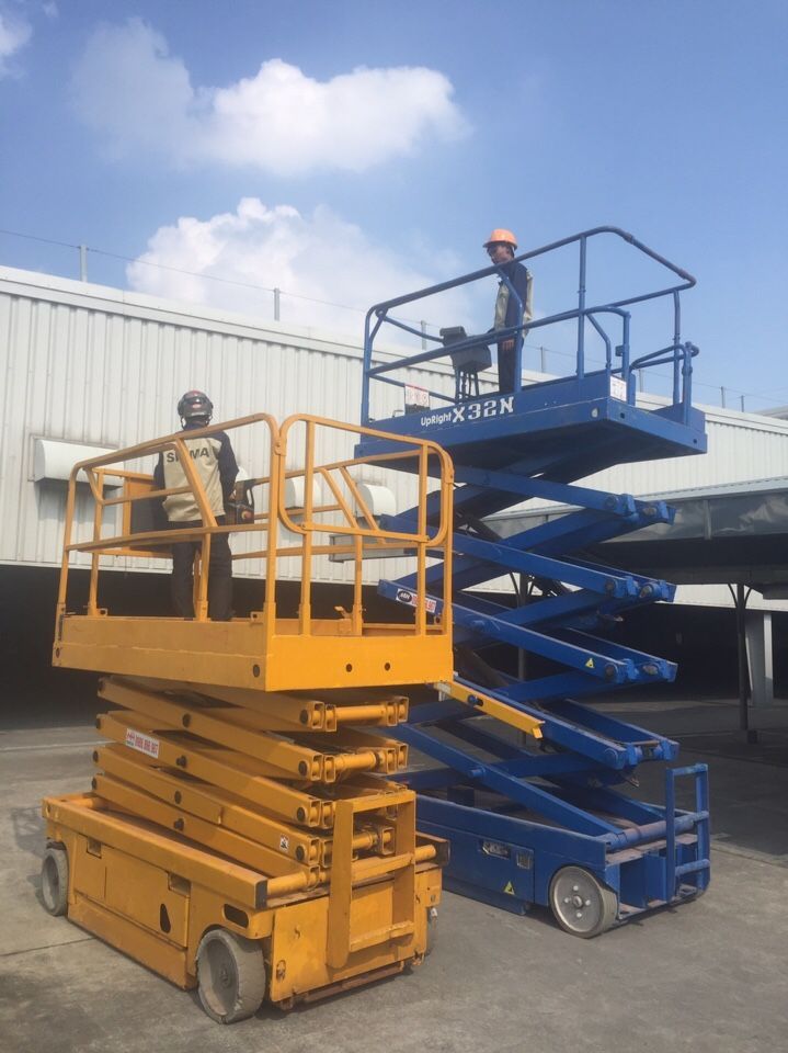 سيزرلفت للايجار مانلفت للايجار رافعة عمال للايجار