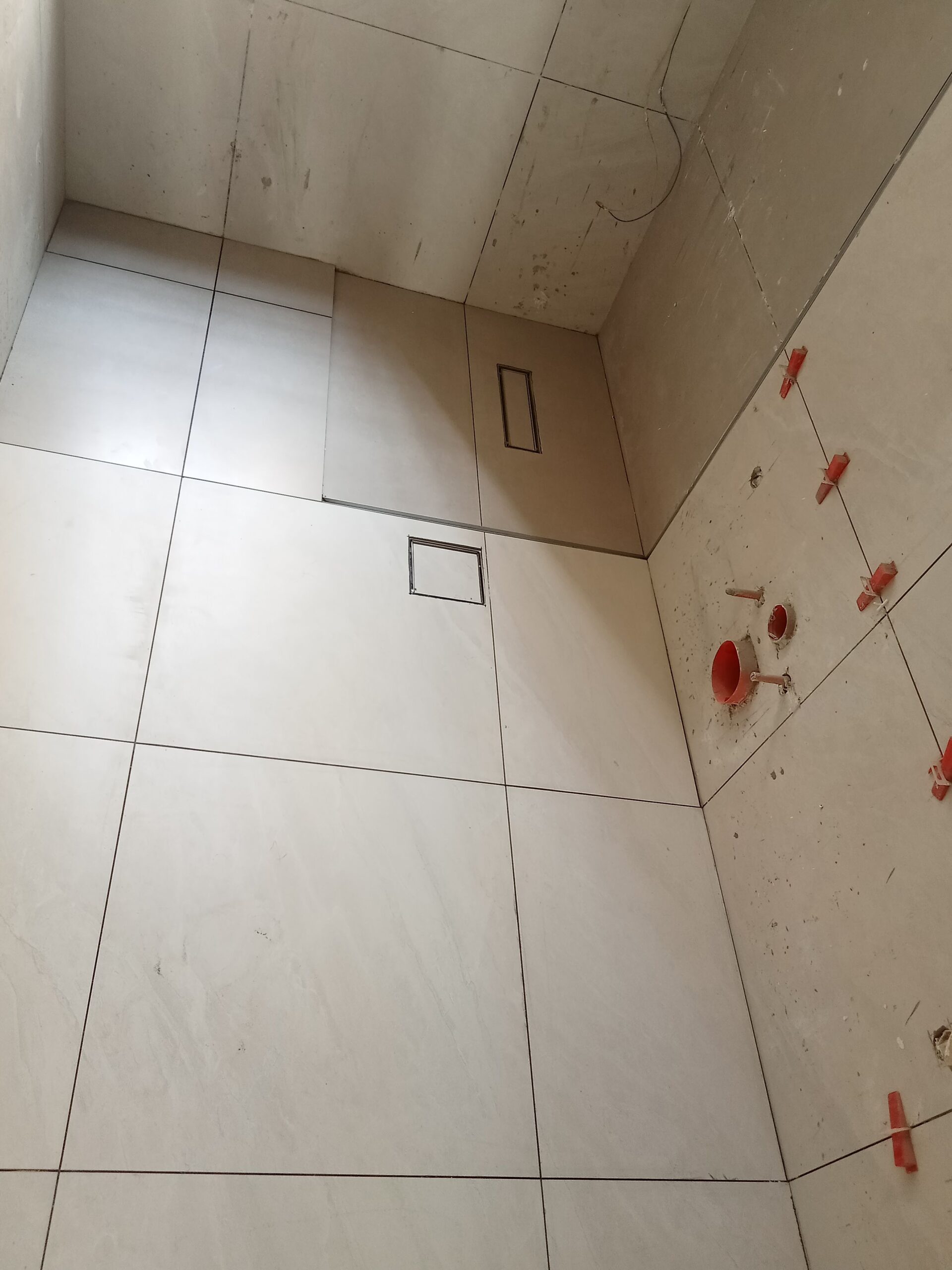 معلم تركيب جميع انواع البلاط والرخام والبورسلين وم