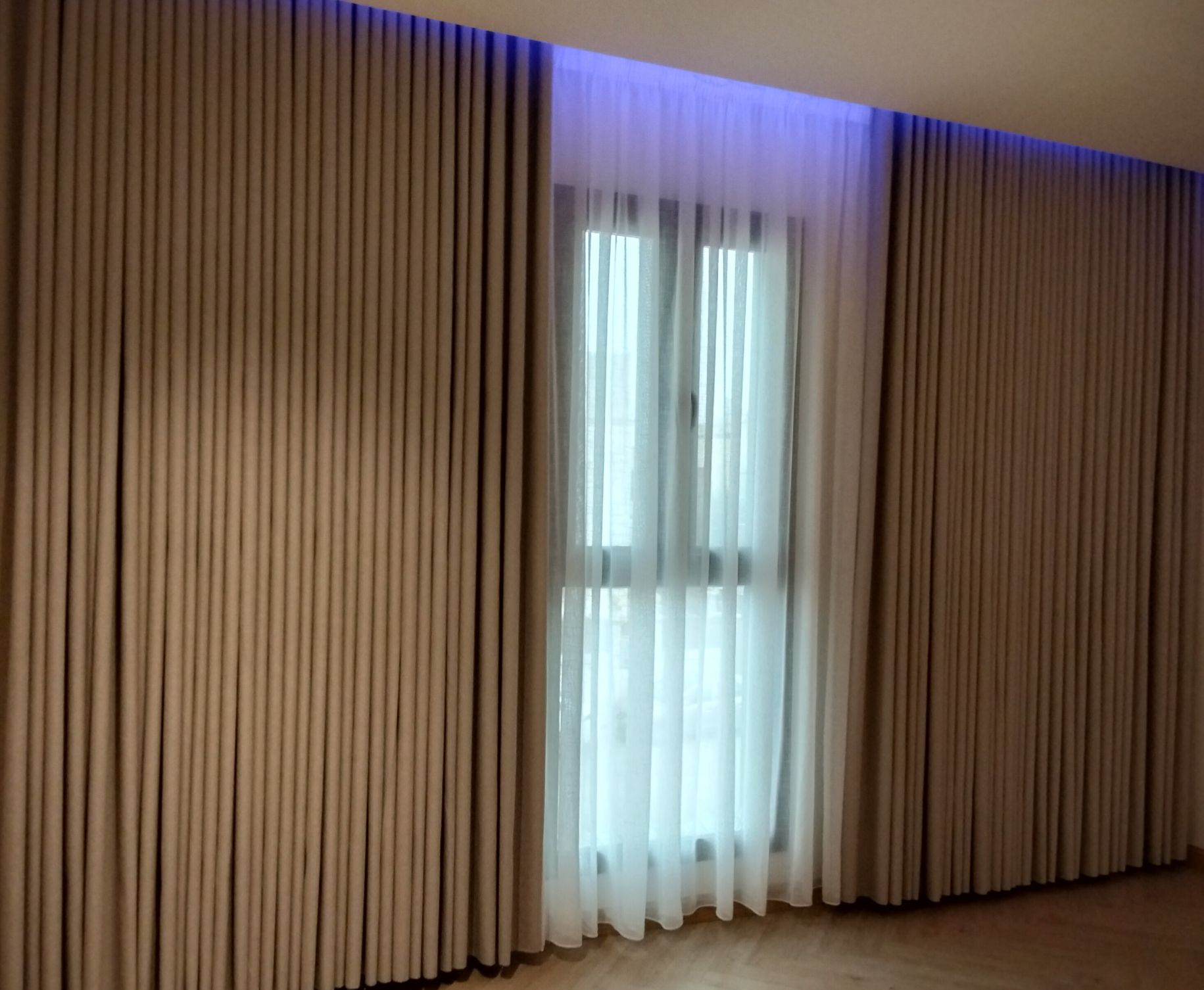 ستاير حديثه