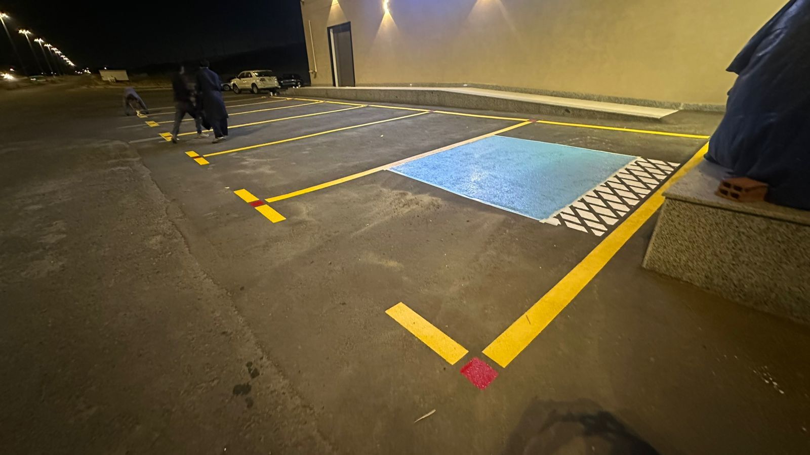 فني عوازل بجميع انواعه حراري ومائي