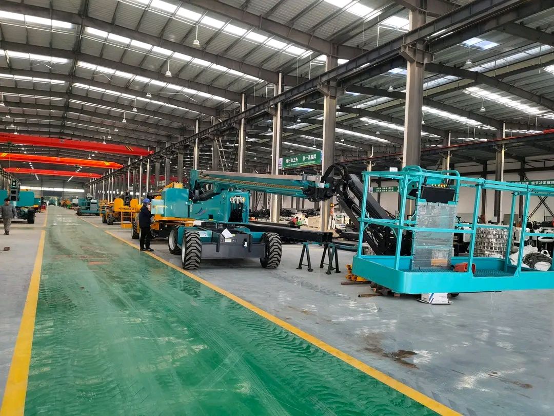 سيزرات ليفت ومان ليفت وكرينات وتيلهندلر وتاور لايت