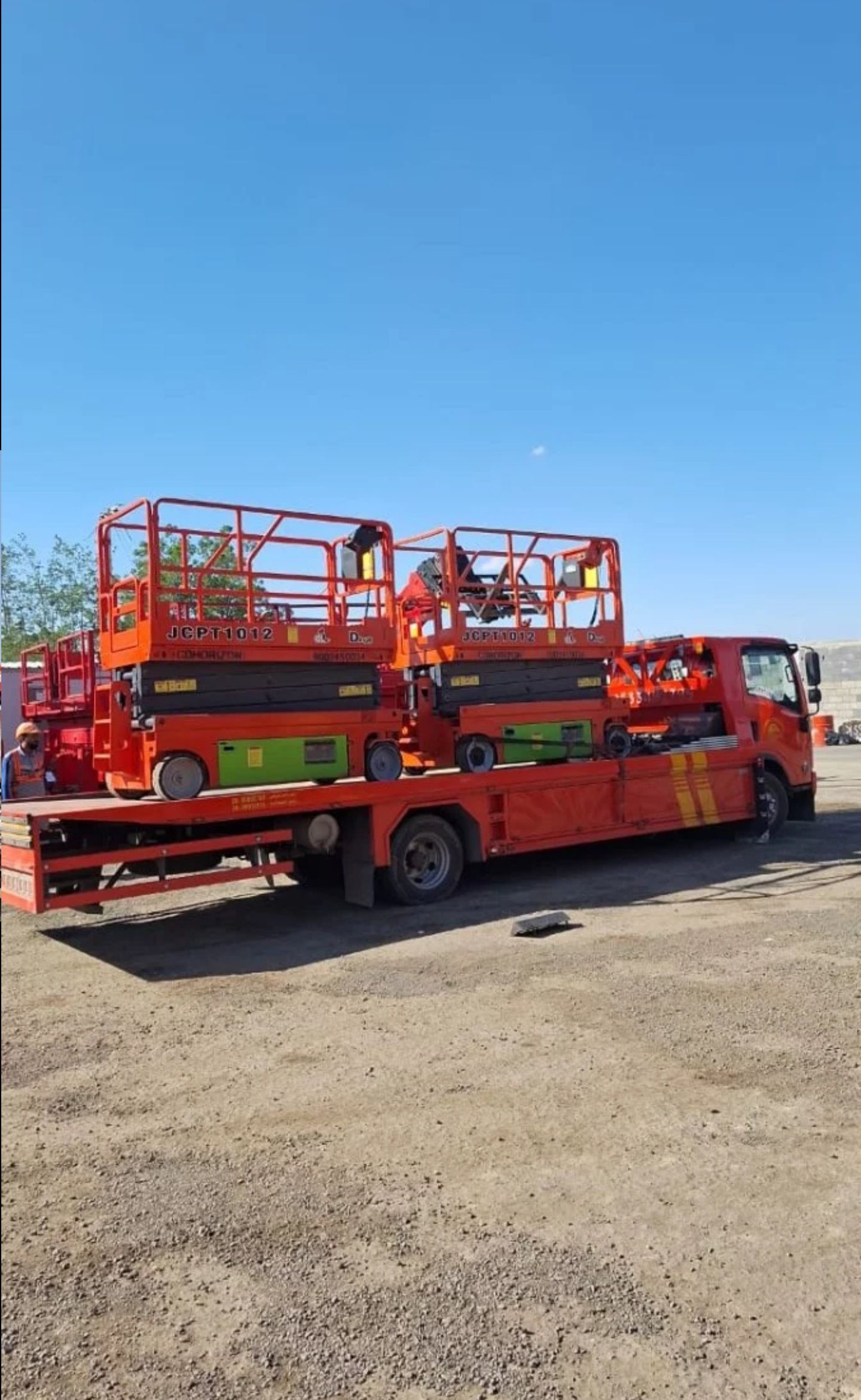 سيزر لفت ومان لفت ورافعه شوكية للايجار اسعار مناسب