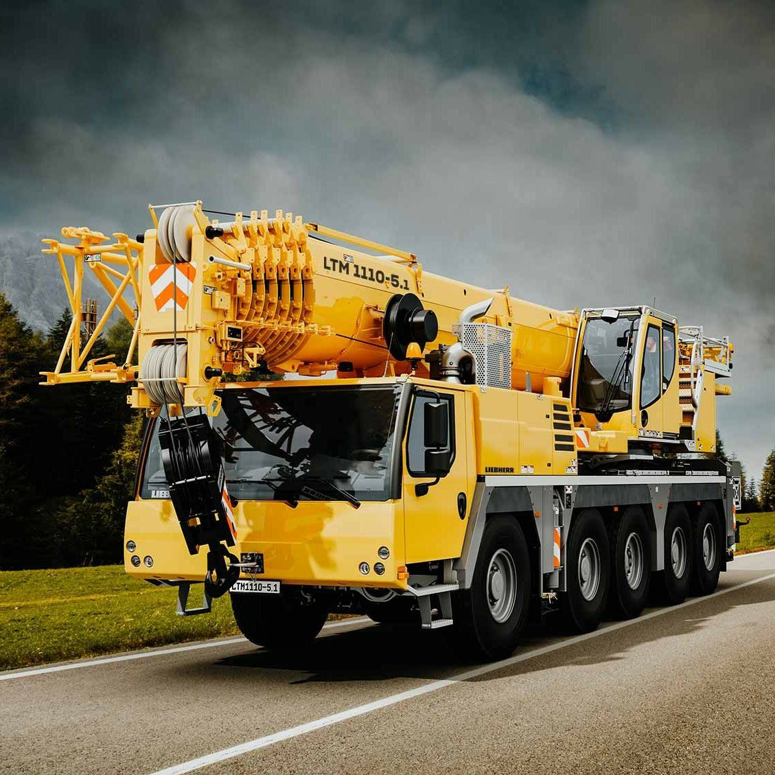 كرينات للإيجار كرين للإيجار من 10طن الى 500طن في ا