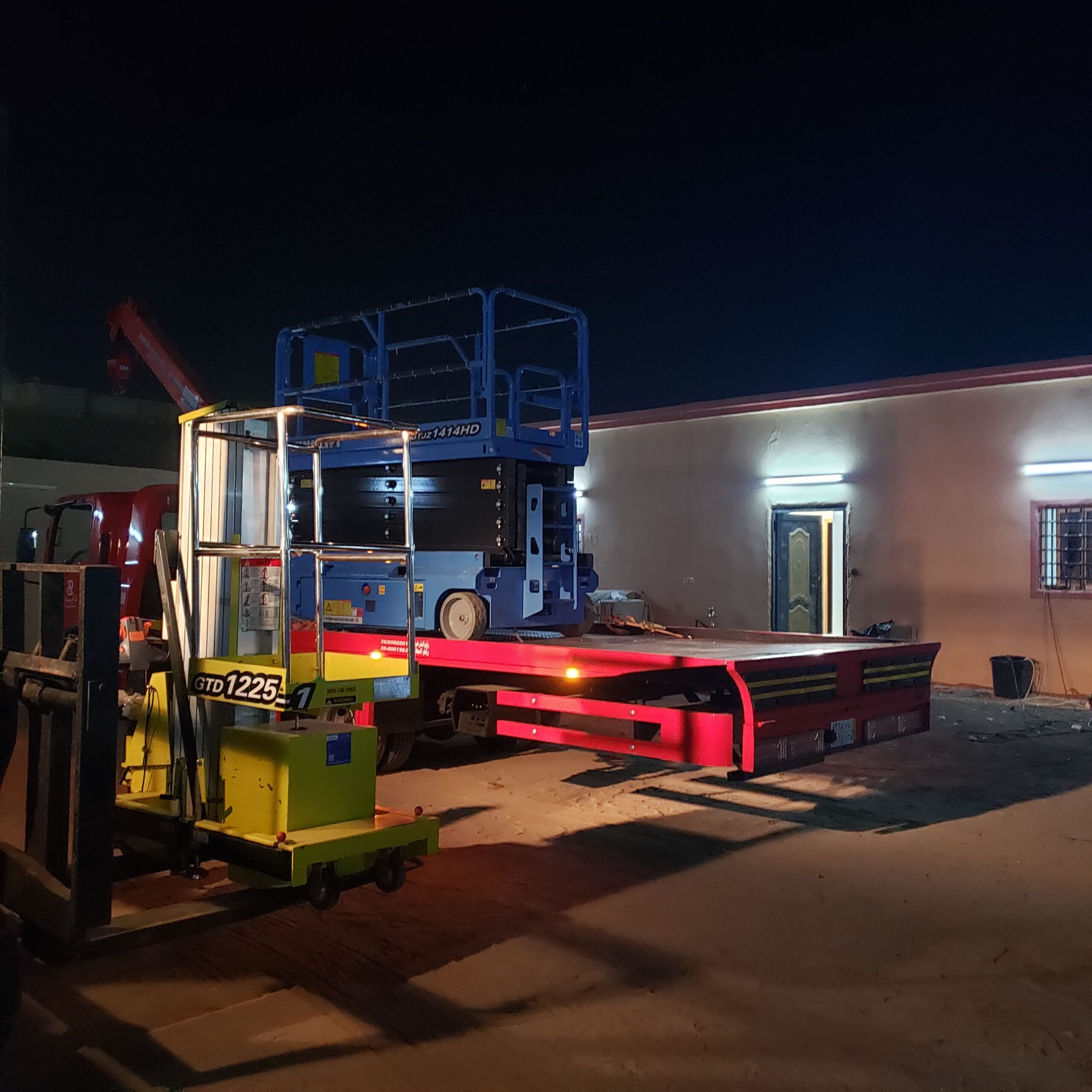 سيزر لفت ومان لفت تاور لفت ورافعة شوكية اللايجار ا