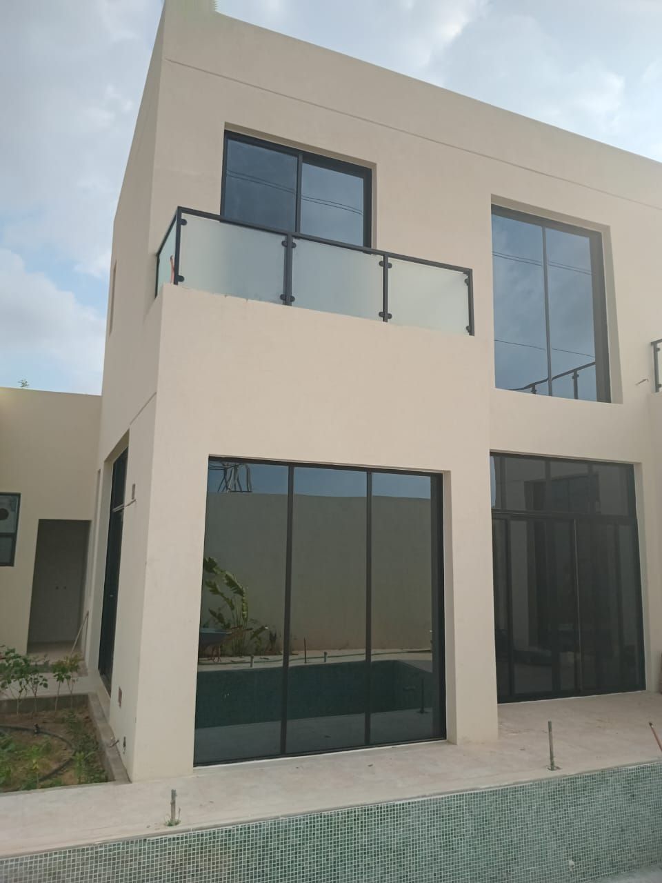 مصنع ابواب حديد وتربزينات حديد وستيل وشبابيك المني